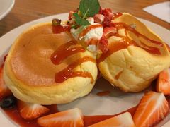 莓果奶油芝士舒芙蕾松饼-UPPER KITCHEN(延安路店)