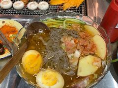 -马路牙子烧烤音乐酒馆(望京店)