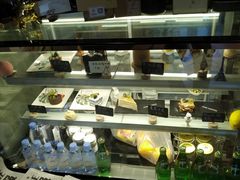 -ZING COFFEE 镜咖啡