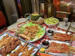 -威记烧嘢·南宁烧烤·超级生牛(绿地店)