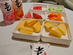 -涨巢·潮玩水疗局