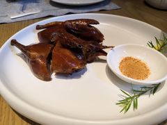 玻璃脆皮乳鸽-莲·中餐厅(成都首座万豪酒店)