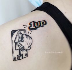 -黑旗纹身