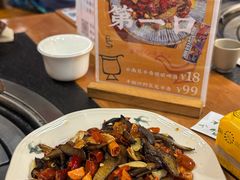 -阿山卓·野生菌火锅·纳西火塘烤肉