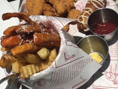 -露露家咖啡店