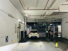 -新世界新丸中心-地下停车场