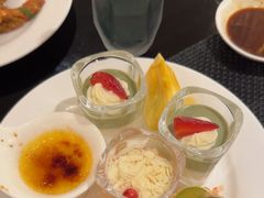 -圣丰索菲特·2 On 988 Café 自助餐厅