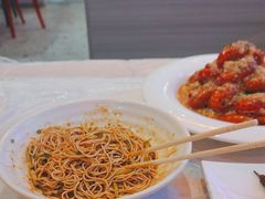 -肥肥虾庄·金牌油焖大虾(首义路店)