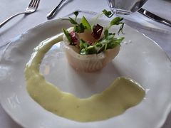 皇帝鱼刺身和青豆香蜂草沙拉-Jean Georges