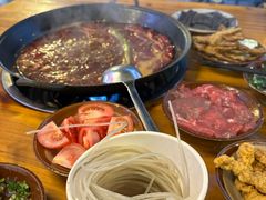 -黄潇洒老火锅(九眼桥宏济巷店)