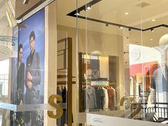 -王府井奥莱临潼小镇(临潼店)