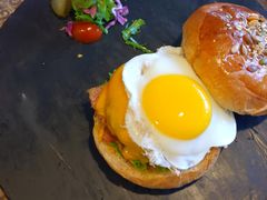 -HIGH FIVE哈福手工汉堡(桂林路店)