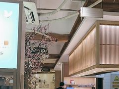 -蜜桃餐厅·伴山(湖滨商业街店)