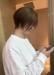 -苑苑发型设计