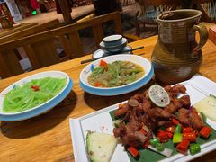 -老滇山寨•云南特色菜•地方菜•民族风情歌舞表演(金碧店)