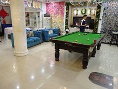 -蓝房子轰趴俱乐部(天鹅湖假日山庄别墅店)