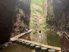 -龙潭大峡谷