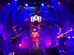 -808 LiveHouse