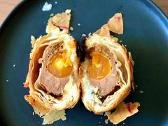 咸蛋黄鲜肉月饼-白玉兰传统小吃