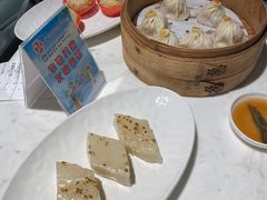 蟹粉小笼包-绿波廊(豫园店)