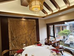 -云南荟·湖畔领宴(领事馆店)