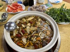 -东巴谷野生菌火锅餐厅