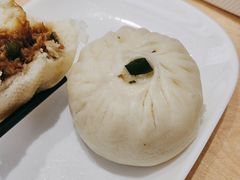 -李与白包子铺(桐梓林店)