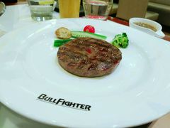 -斗牛士牛排餐厅(嘉里汇店)