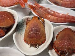 -雍容荟帝王蟹活龙虾展台自助(IFS黑金店)