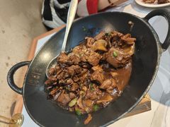 铁锅榛蘑小笨鸡-孙家外婆•长春地标美食新名片(红旗街万达店)