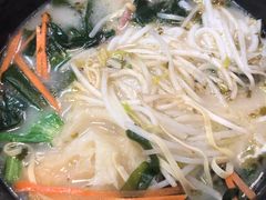 -灵芝妹子海鲜米线(香炉礁山姆店)