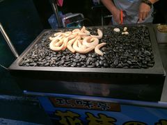 -六合夜市