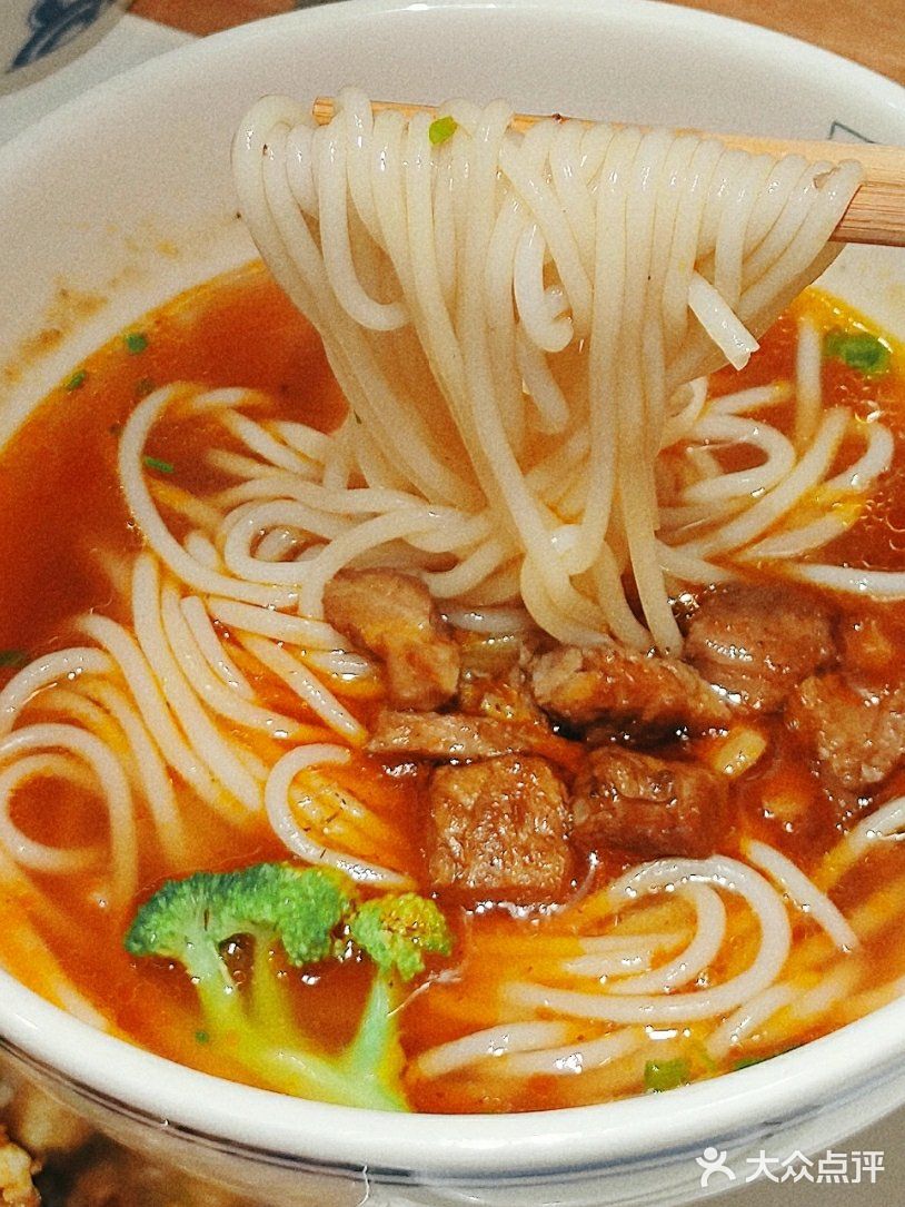 西安探店｜长沙小吃合集，大香肠真的绝绝子