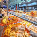 江南万达这么多人排队。。终于买到了！！