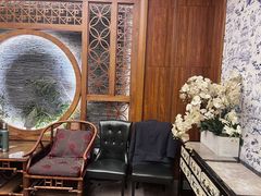 -八府香鸭·啫啫煲(华山路店)