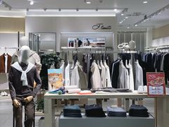 -王府井百货熙地港店