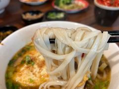 -矮子粉店1985·长沙米粉(湘春路店)