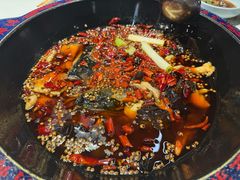-何师傅美蛙鱼头(汉街店)