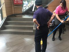 -麦当劳(乳山路店)