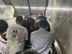 -陆家浜路(地铁站)