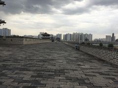-城墙带状公园-大同古城墙广场停车场