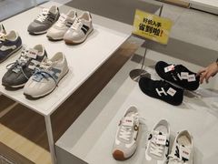 -hotwind热风(世纪东方广场店)