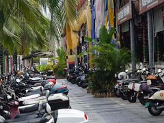 -三亚火车头万人海鲜广场