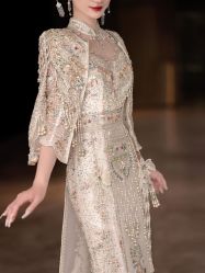 -艾米丽婚纱礼服