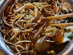 -老五鸡丝豆花面粉(瑞金北路68号院店)