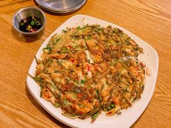 海鲜葱饼-富乐满韩国正宗炸鸡韩国料理(虹泉路店)