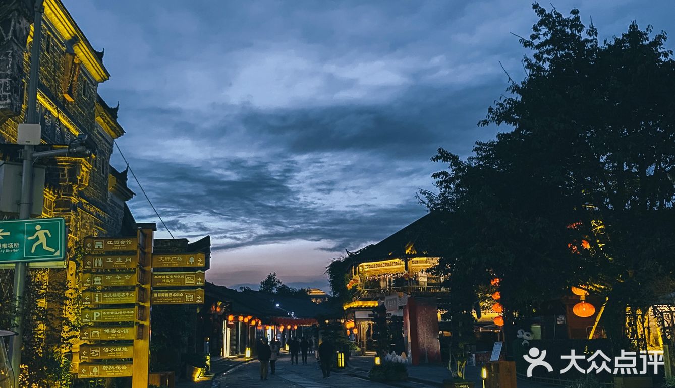 成都⛩｜一样的洛带古镇，不一样的风景🌈