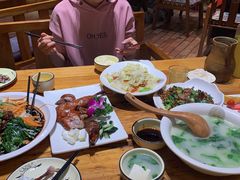 -老滇山寨•云南特色菜•地方菜•民族风情歌舞表演(金碧店)