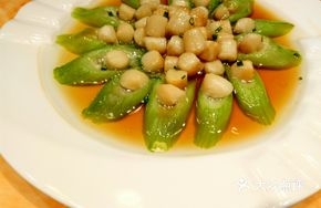 Steamed Fresh Scallop with Loofah