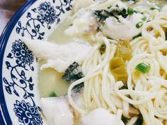 -何太太馄饨面铺(大浒东苑店)
